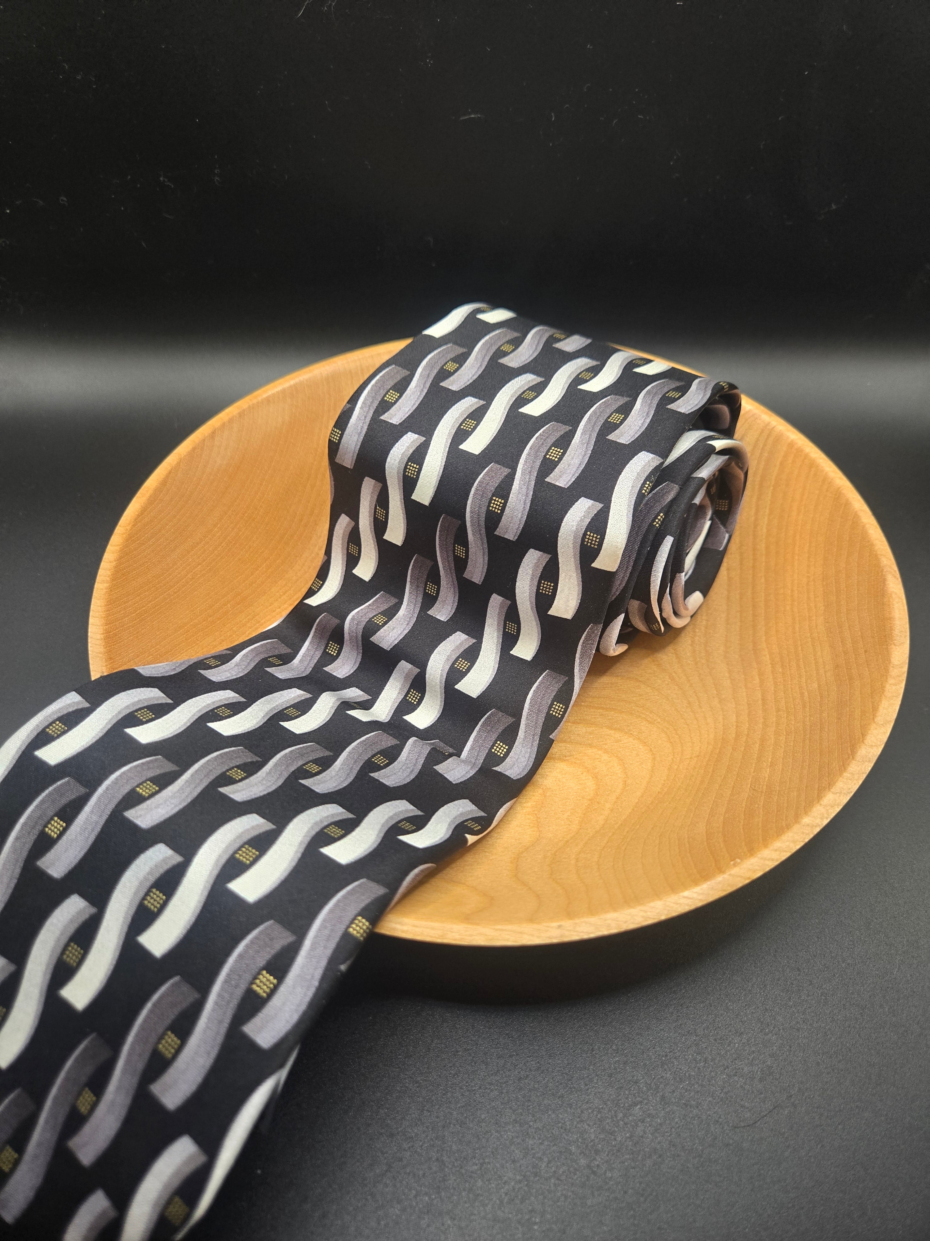 Hermoso Silk Tie – Black with Silver & White Art Deco Design