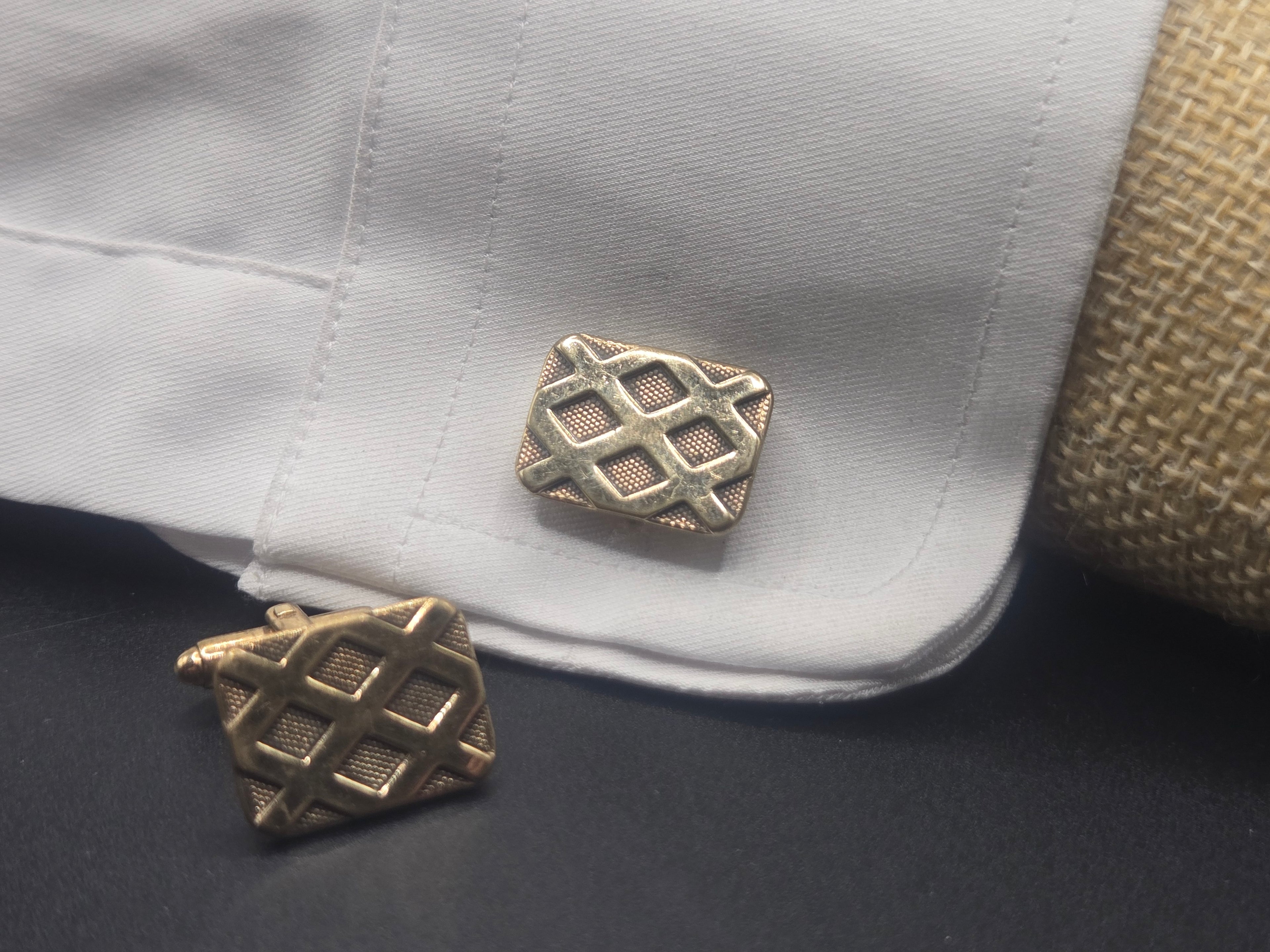 Oxford Gold Tone Cufflinks - Crosshatch Design
