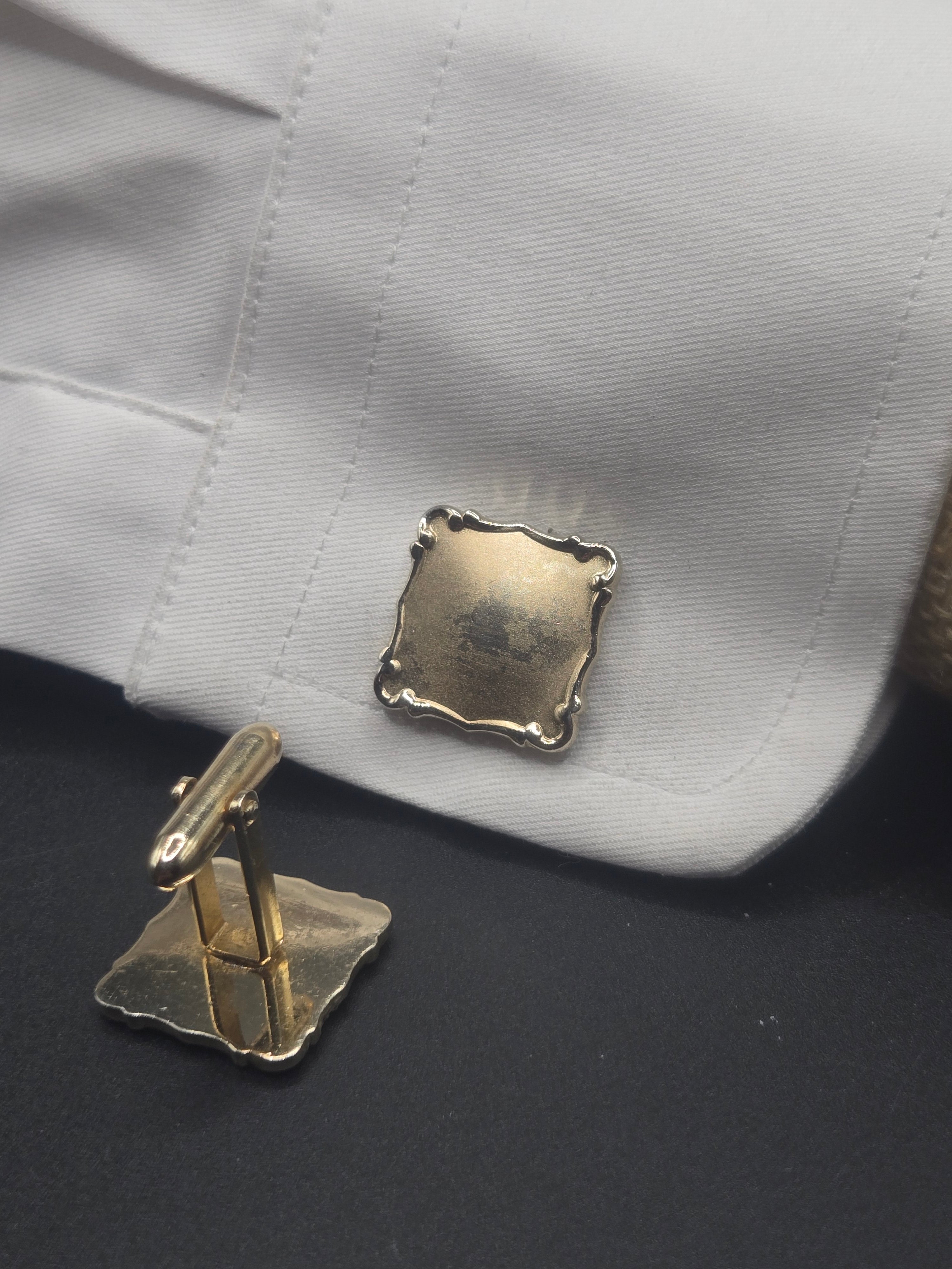 Gold Tone Square Cufflinks – Ornate Trim & Hazy Centers