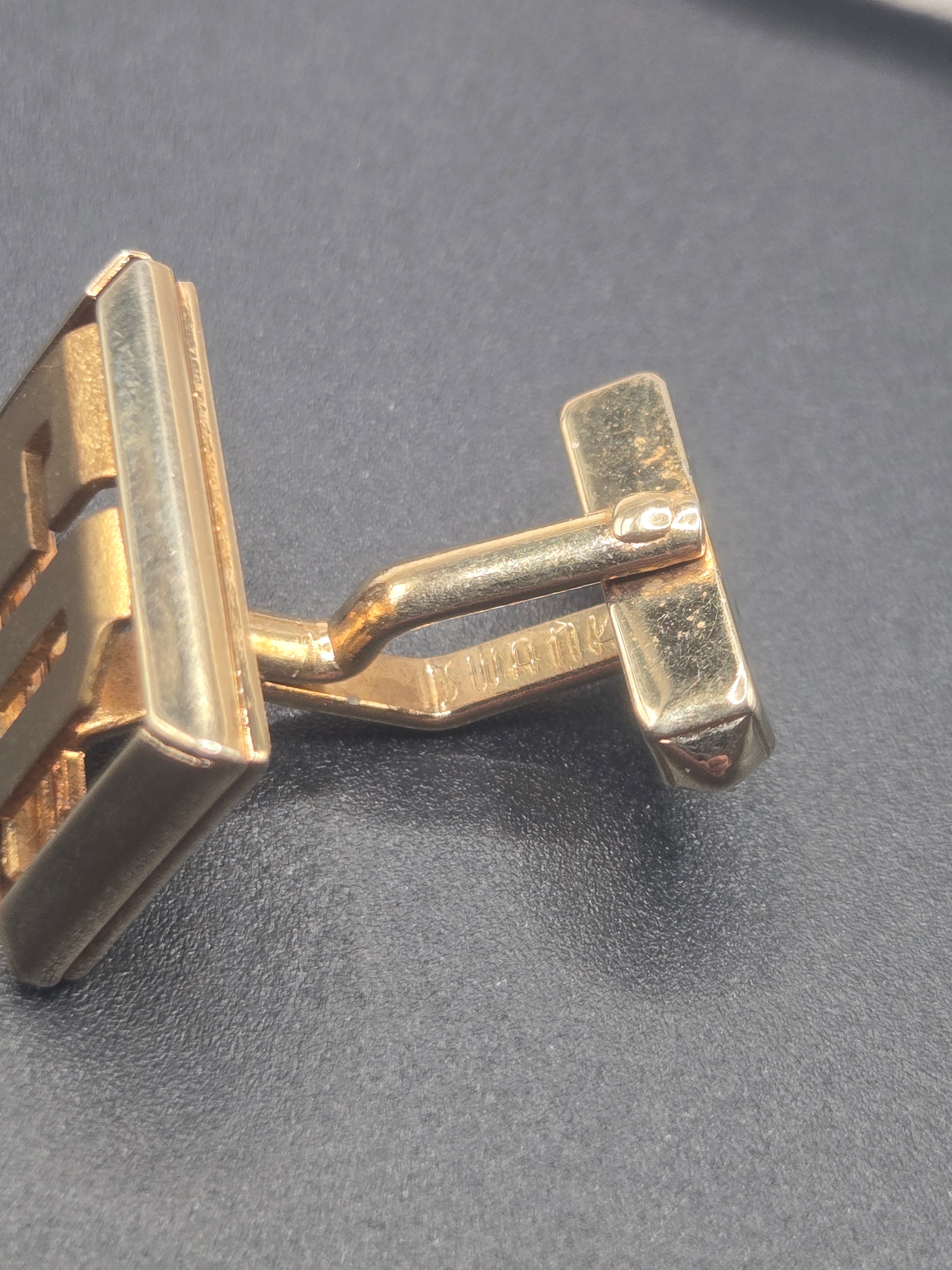 Classic Swank Cufflinks – Gold Tone with S.D. Monogram Cutout