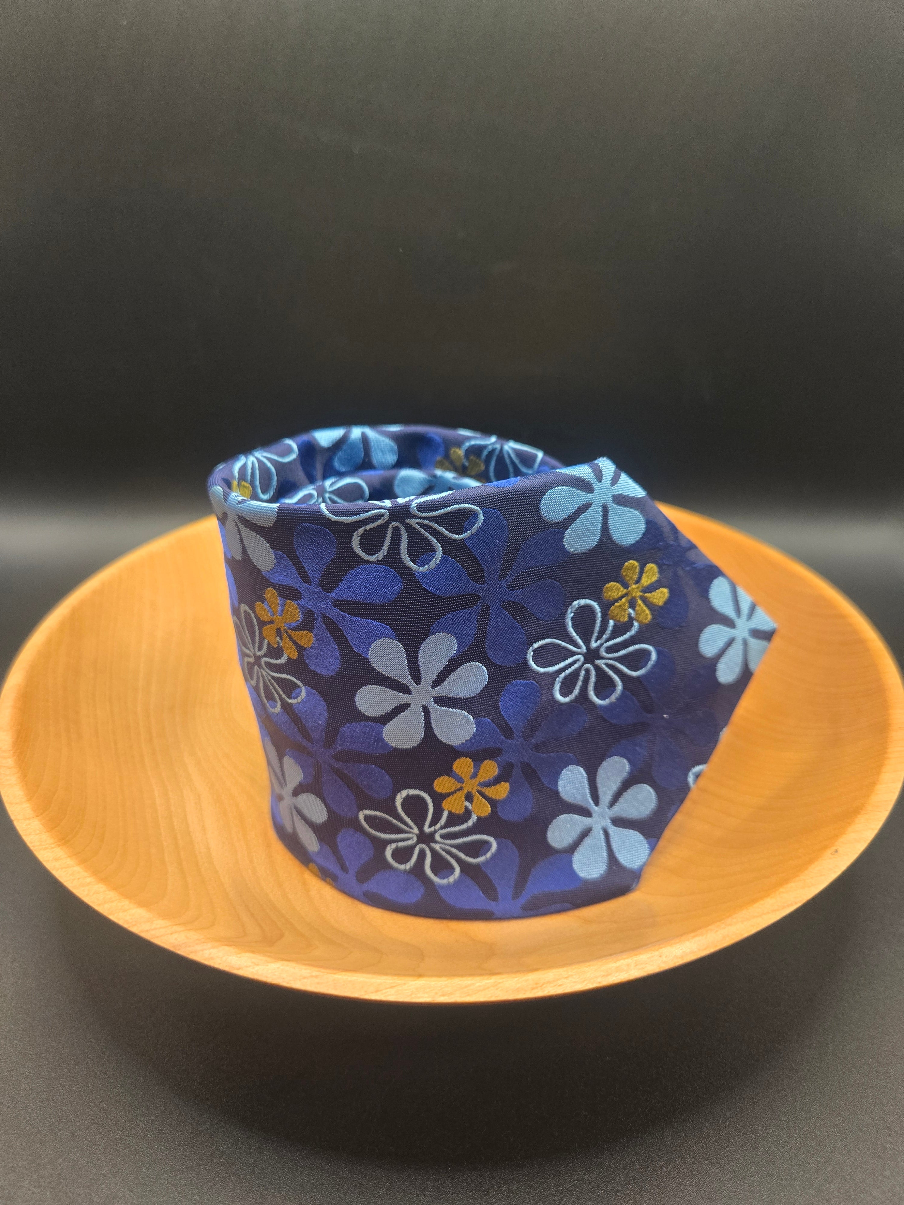 Ted Baker Silk Tie - Blue Retro Floral Print | Fantastic Vintage Condition