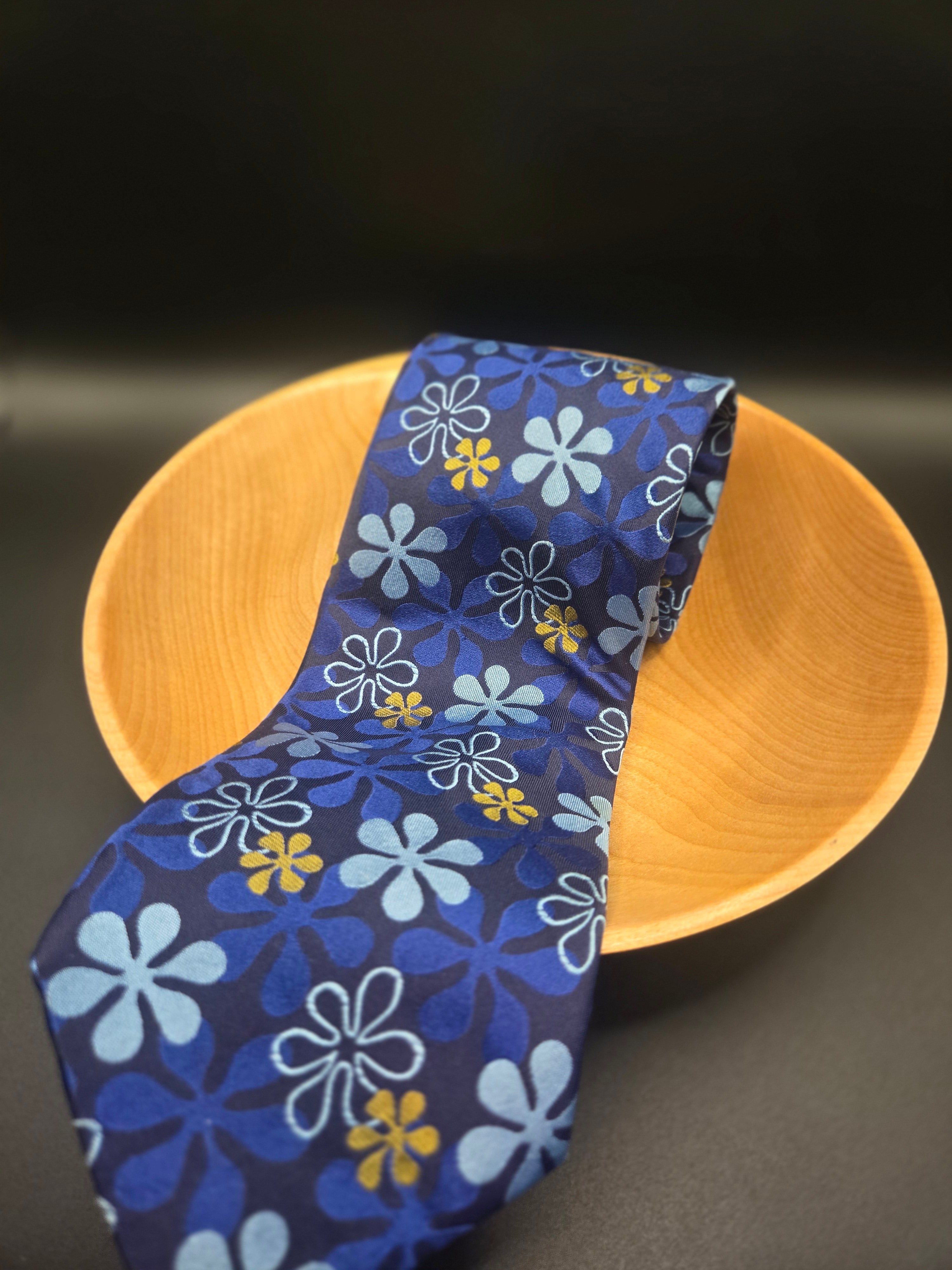 Ted Baker Silk Tie - Blue Retro Floral Print | Fantastic Vintage Condition