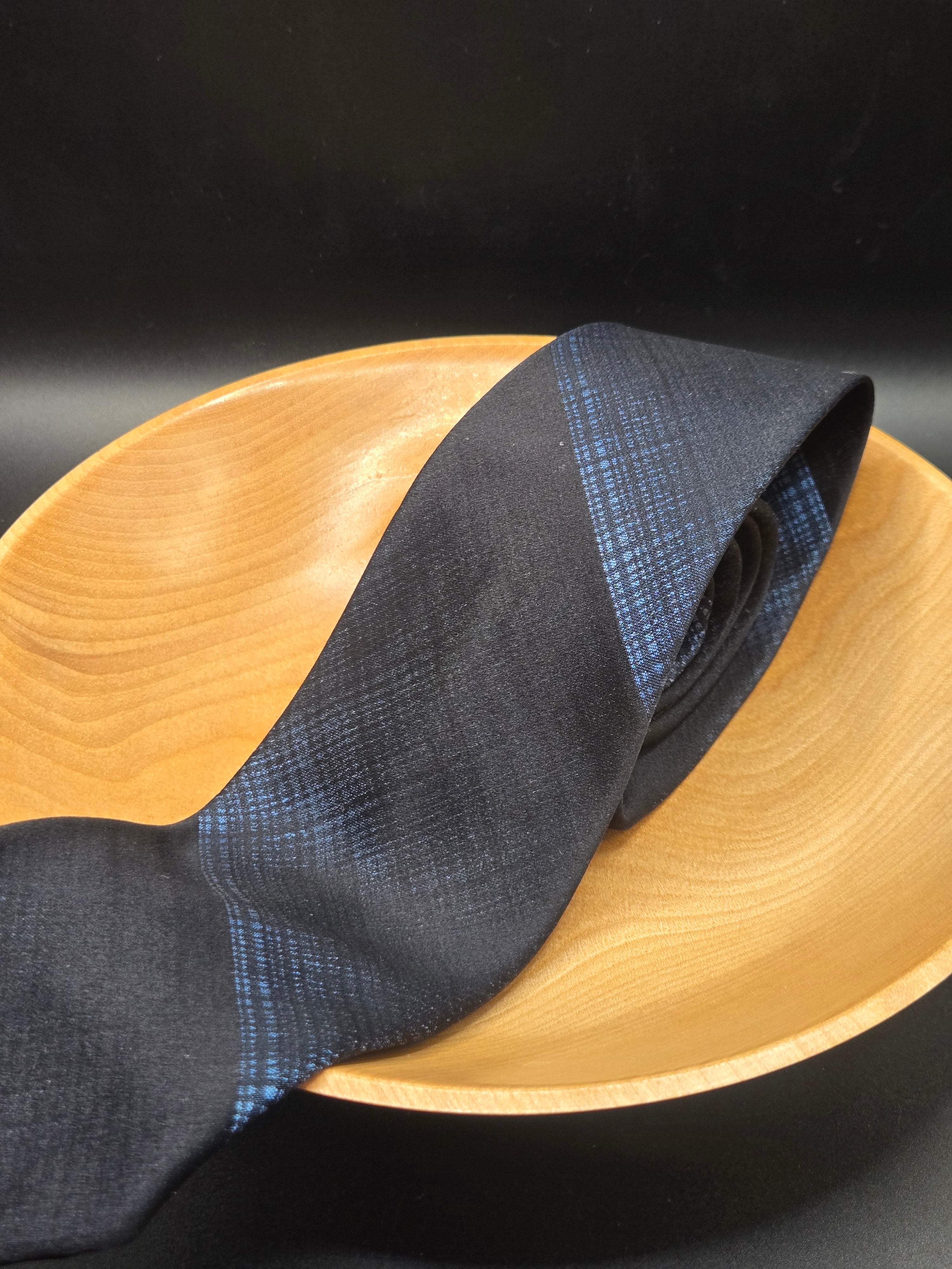 Cutter Cravat Handmade Silk Tie | Black & Blue Slim Cut